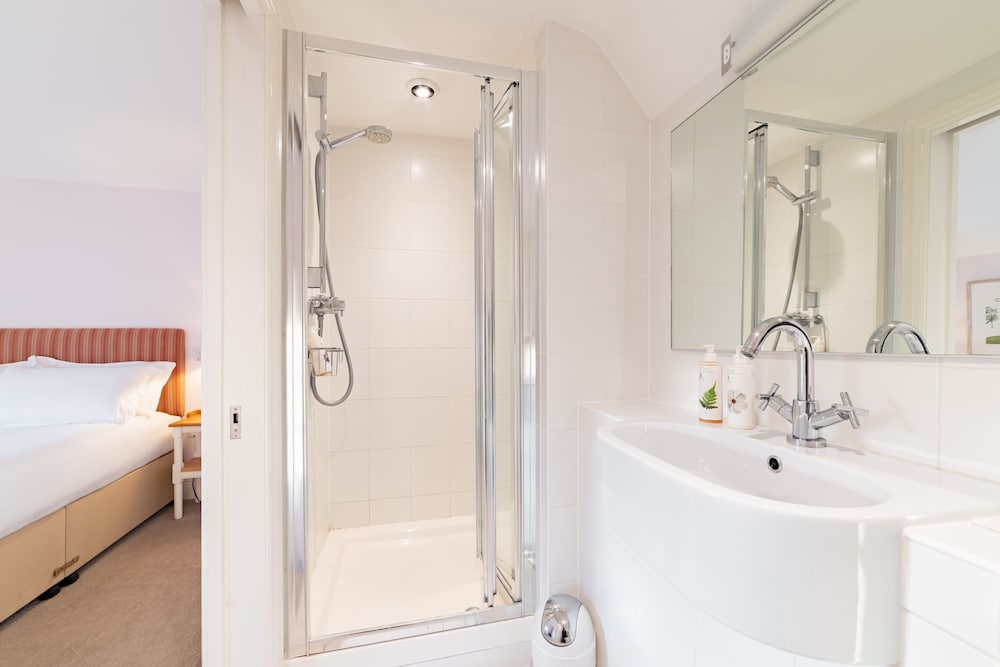 Standard Double Room, Ensuite