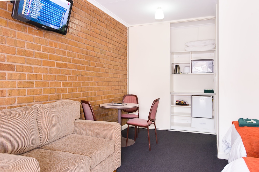 Standard Suite - Photo 1