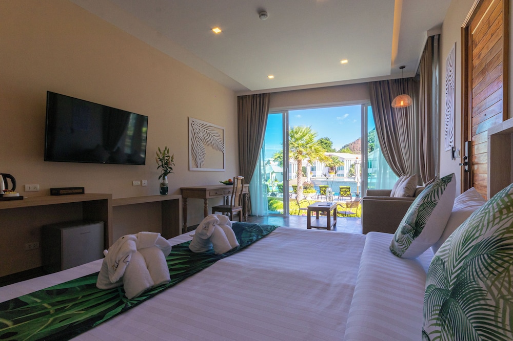 Deluxe Private Plunge Pool Villa - Photo 1