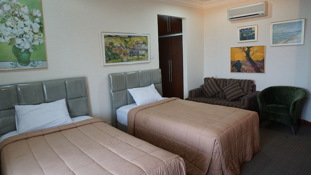 Deluxe Double or Twin Room
