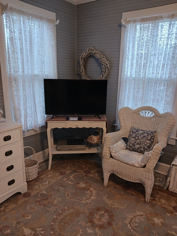 Cleo's Room photo 3