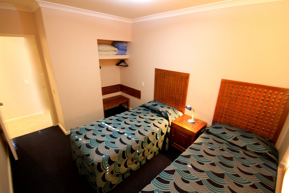 Apartment, 2 Bedrooms, Non Smoking, Kitchenette photo 2