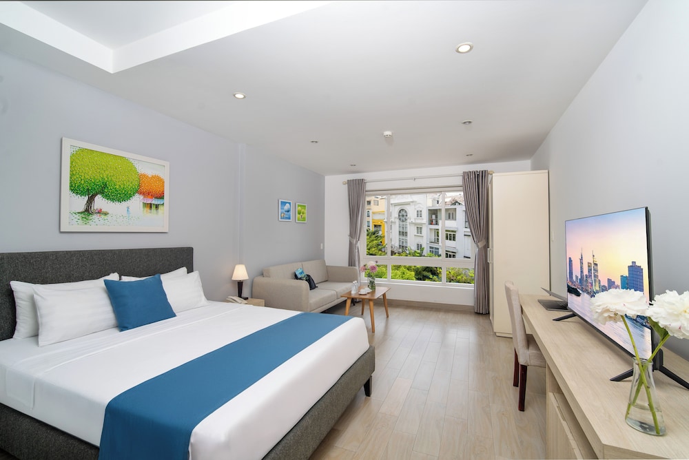 Deluxe Studio, City View