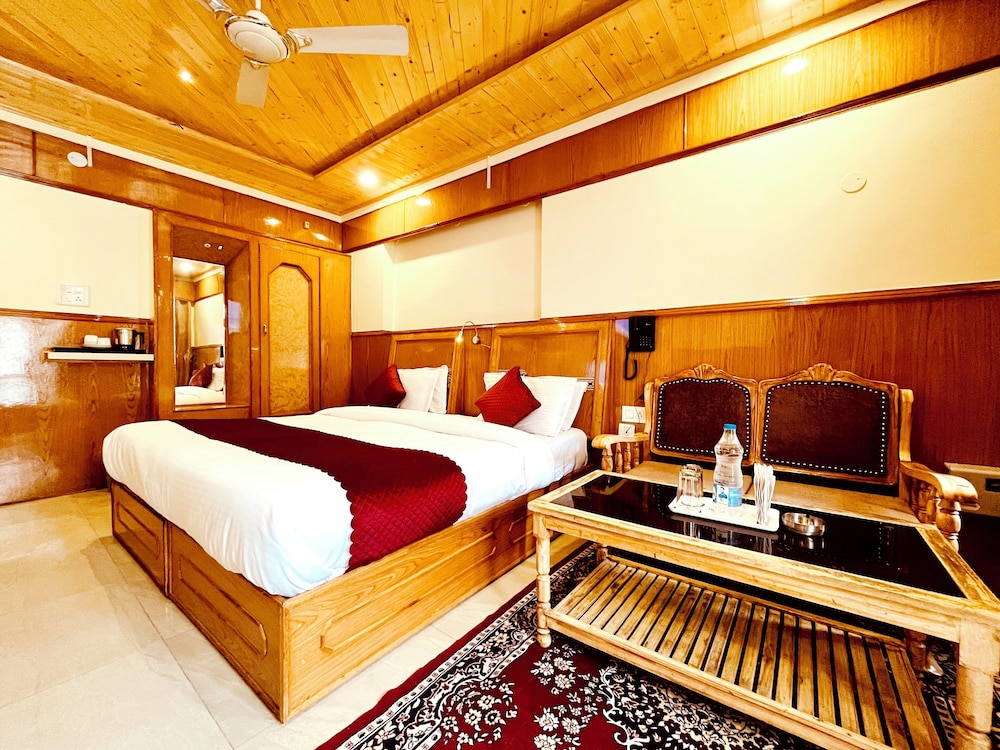 Premier Room - Photo 11