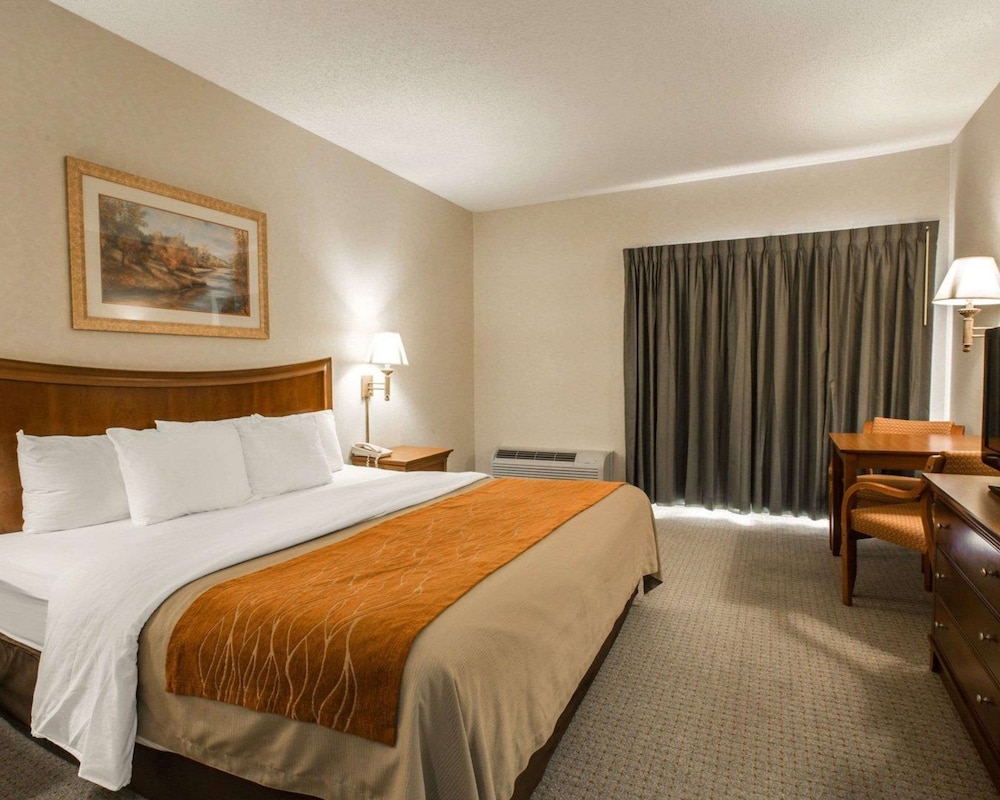 Room, 1 King Bed, Accessible, Non Smoking - Photo 2
