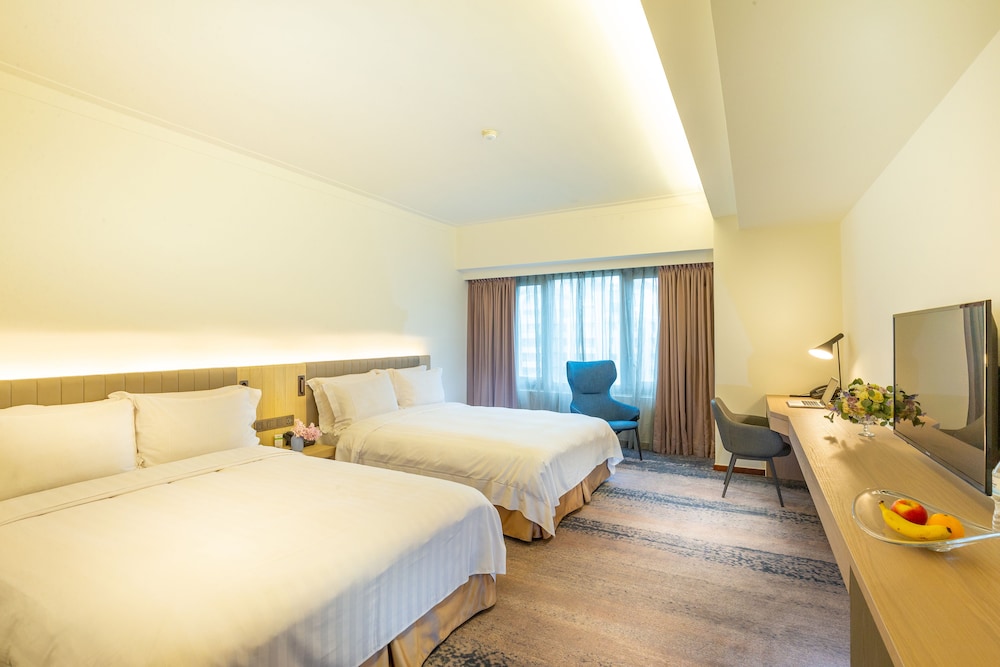 Deluxe Quadruple Room, 2 Double Beds