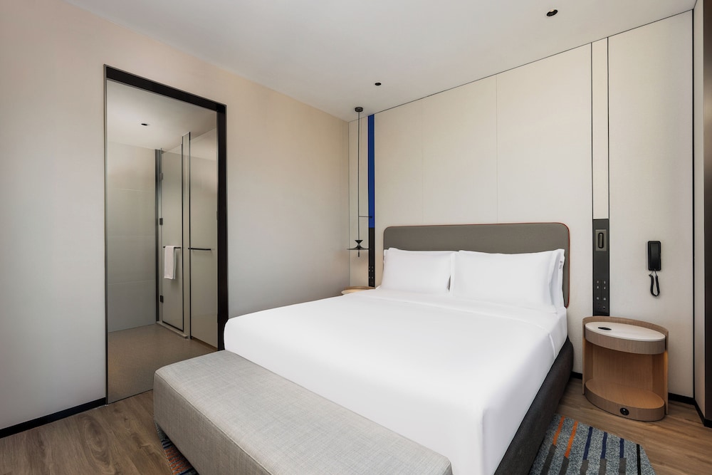 1 Bedroom Suite