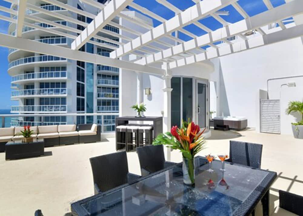 Luxury Penthouse, 2 Bedrooms, Ocean View, Beachfront - Photo 6