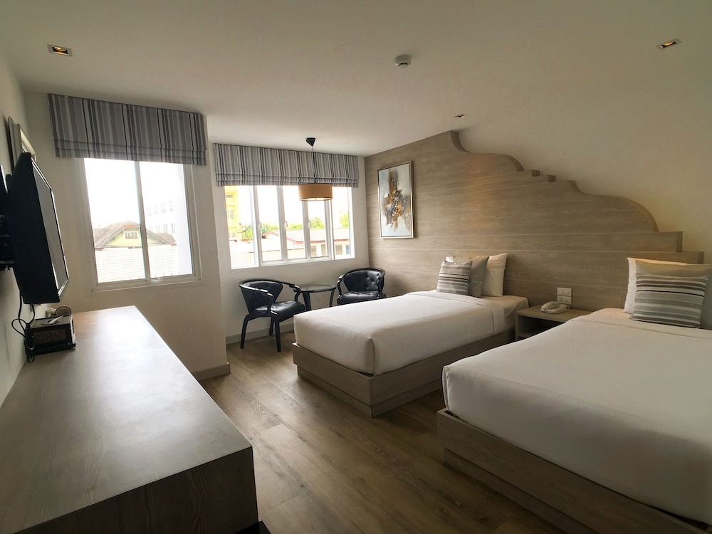 Superior Twin Room