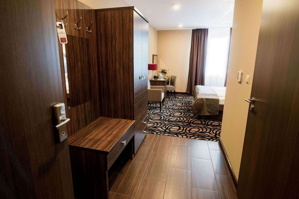 Standard Room (Single Use)