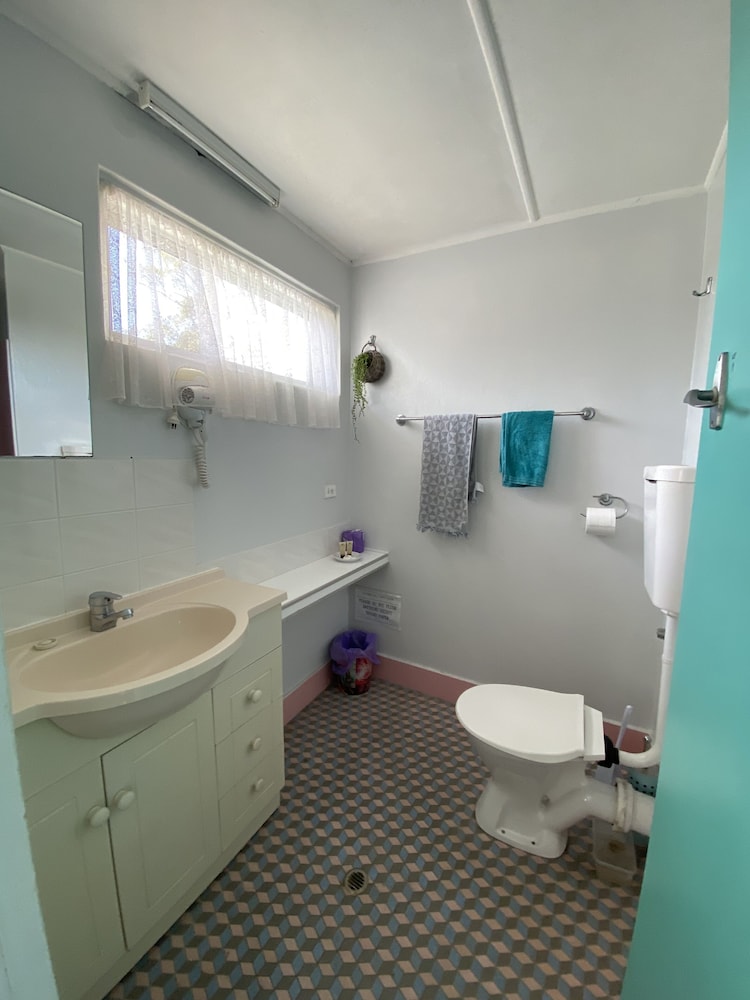 Deluxe Double Room, 1 Queen Bed, Ensuite photo 3