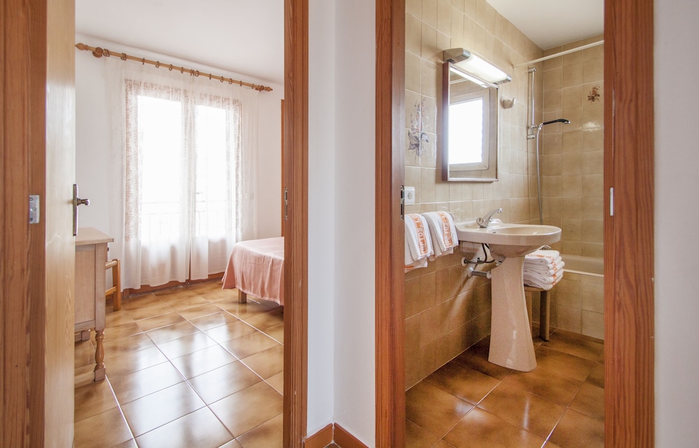 Standard Apartment, 3 Bedrooms photo 2