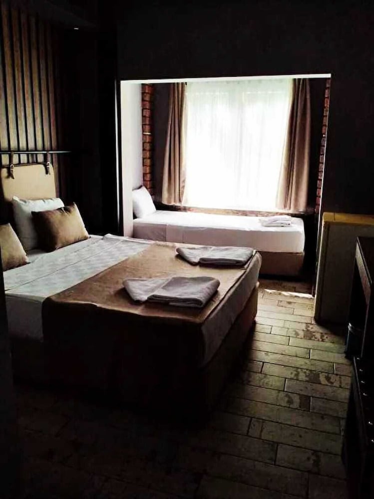 Comfort Triple Room, Non Smoking, Ground Floor