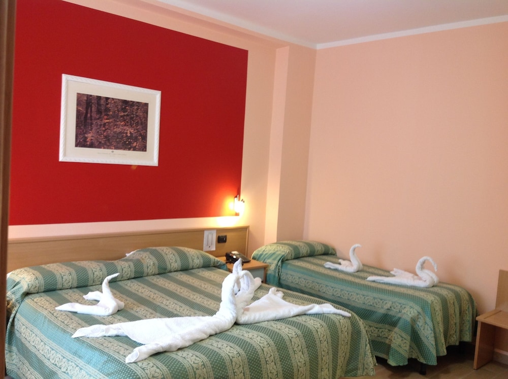 Quadruple Room photo 3