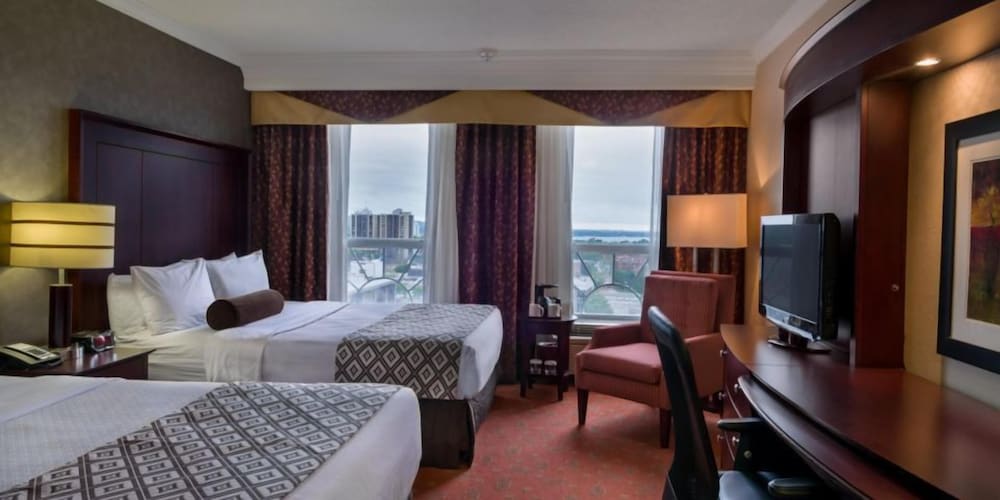 Standard Room, 2 Queen Beds photo 2