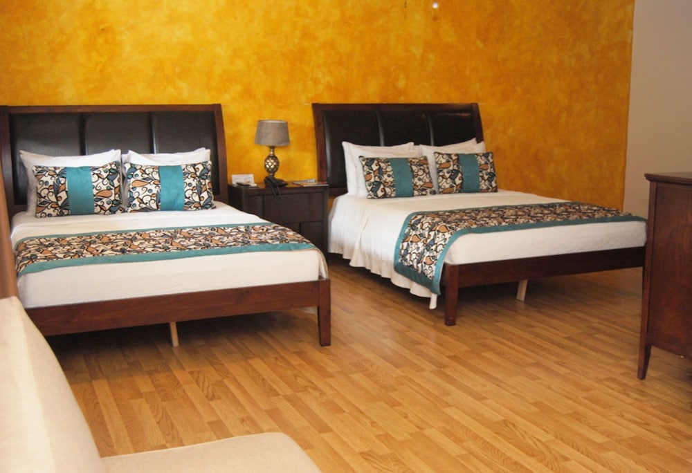 Standard Room, 2 Queen Beds photo 1