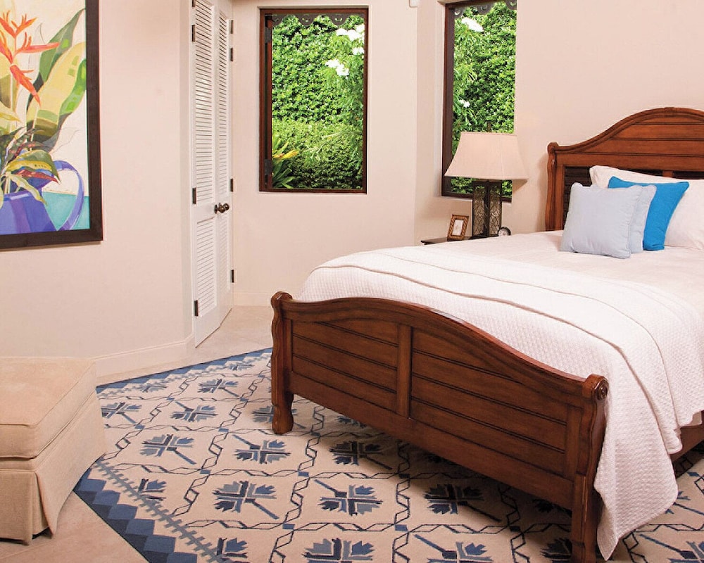 Four Bedroom Sunset Hill Villa