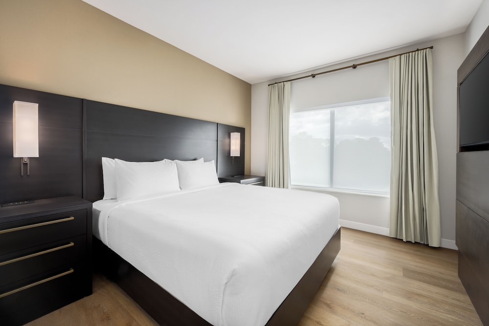 Suite, 2 Bedrooms (Hearing Accessible) photo 1