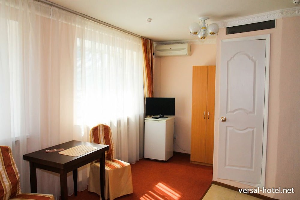 Economy Twin Room photo 3