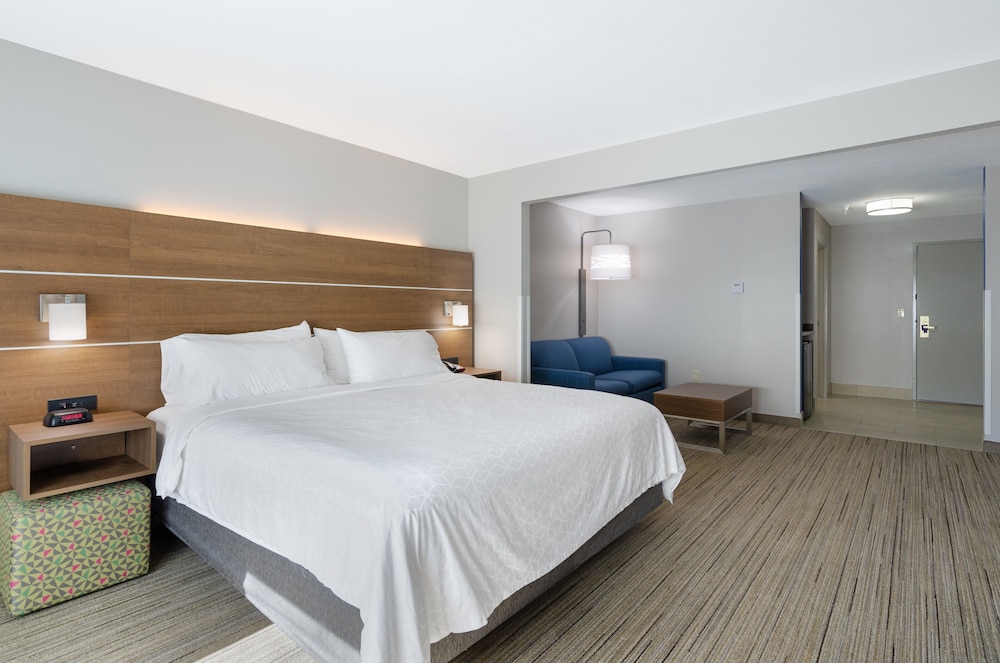 Suite - Photo 4