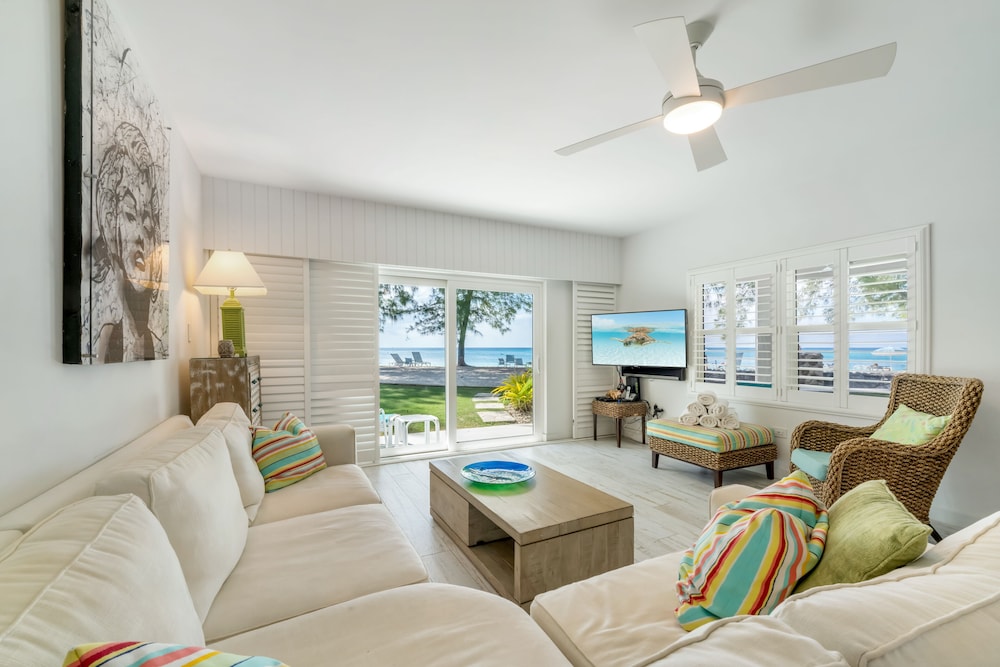 Villa, 2 Bedrooms, Oceanfront (Villa #72)