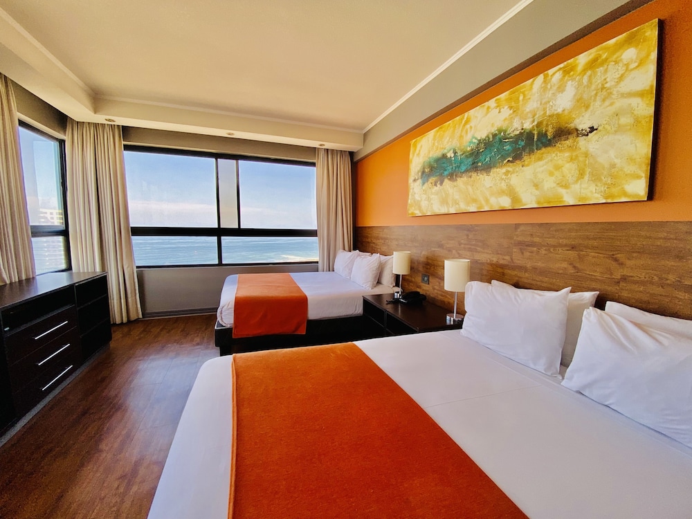 Superior Room, 2 Queen Beds, Sea View - Photo 11