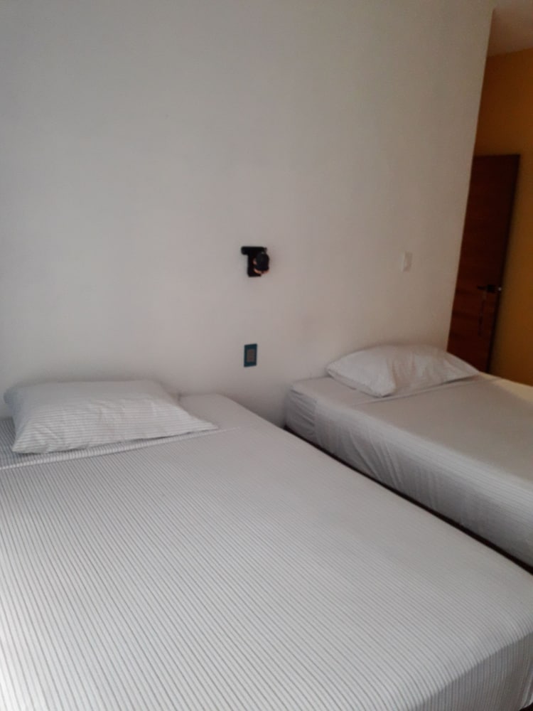 Comfort Room, 2 Double Beds, Non Smoking, Courtyard View photo 2