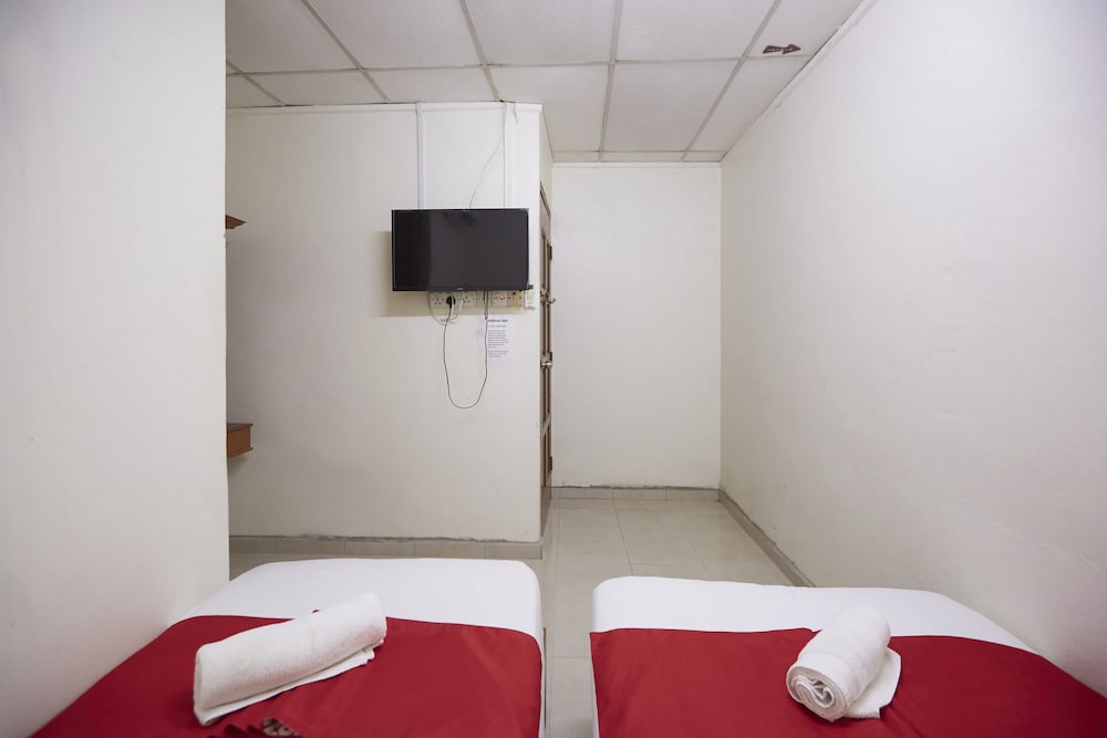 Standard Twin Room photo 3