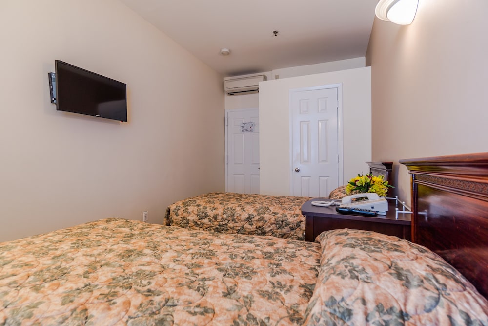 Standard Twin Room, 2 Twin Beds photo 2