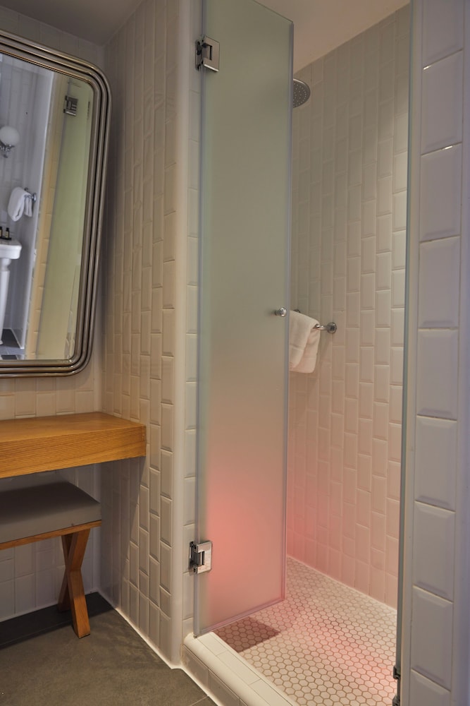 Superior Double or Twin Room, City View photo 2