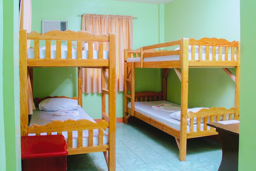 Standard Quadruple Room - Photo 2