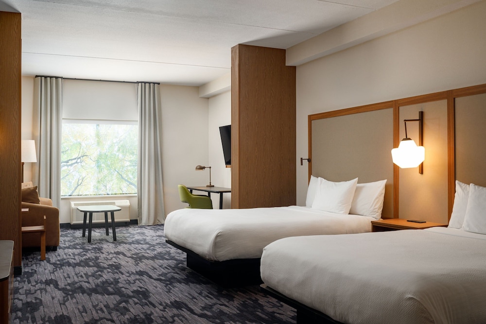 Suite, Multiple Beds