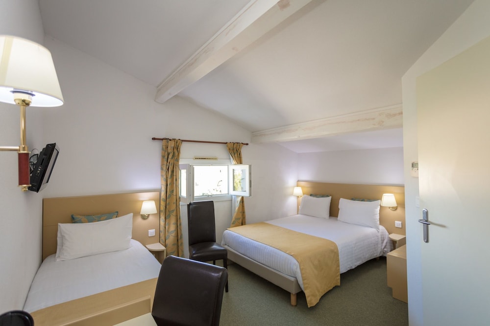 Comfort Triple Room, Mountainside photo 2