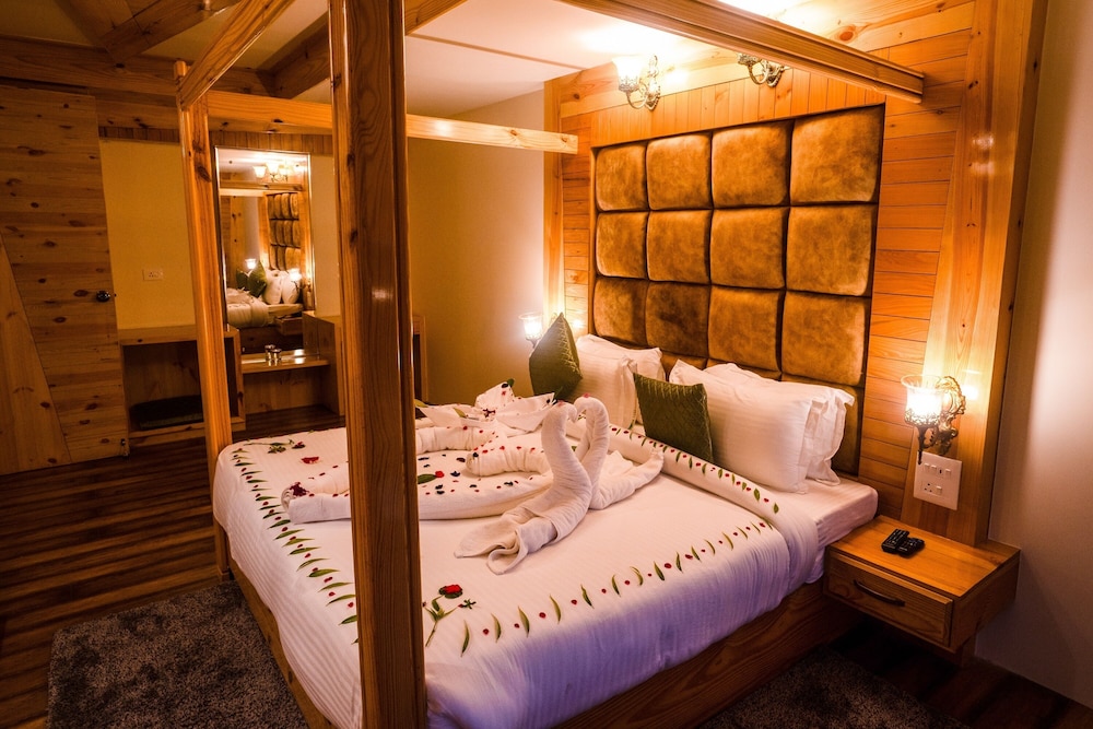 Bubinga Chalet