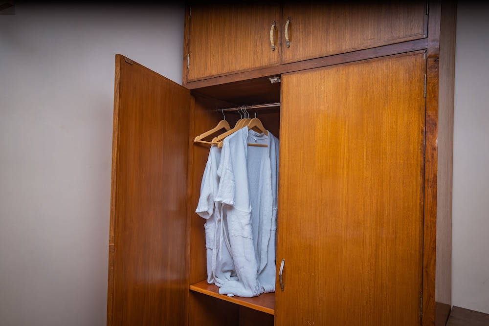 Standard Suite, Lake View - Photo 19