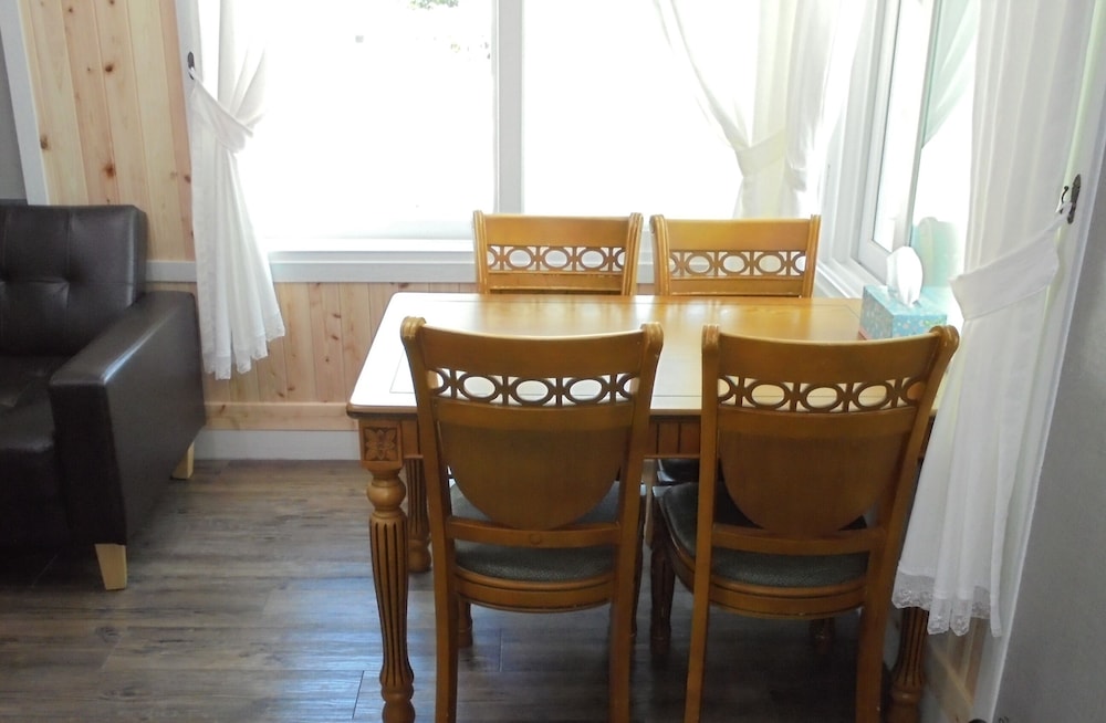 No. 2 photo 3