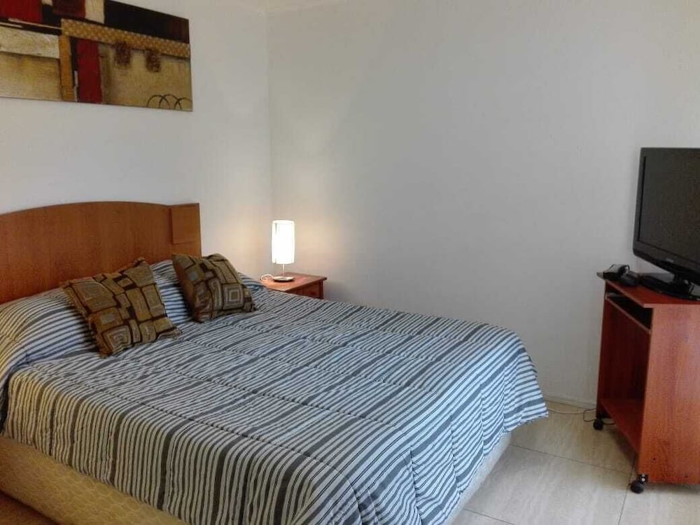 Standard Apartment, 3 Bedrooms, 2 Bathrooms photo 3