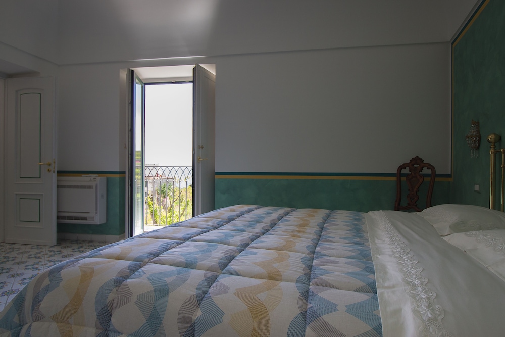 Exclusive Suite, Non Smoking, Sea View photo 1