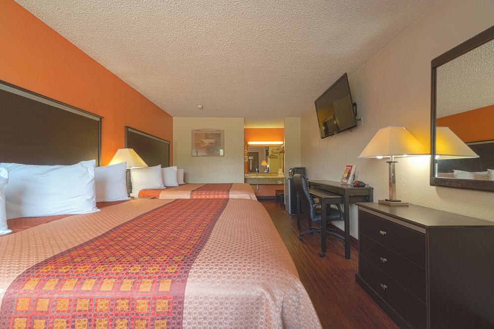Room, Multiple Beds photo 3