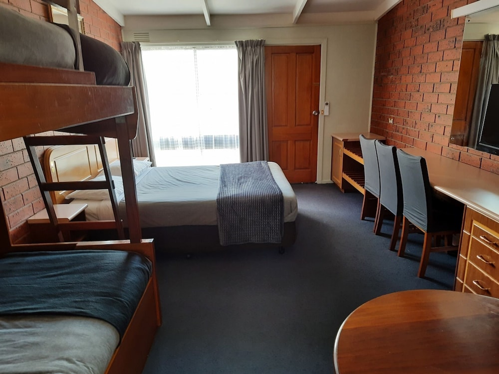 Family Bunks photo 2