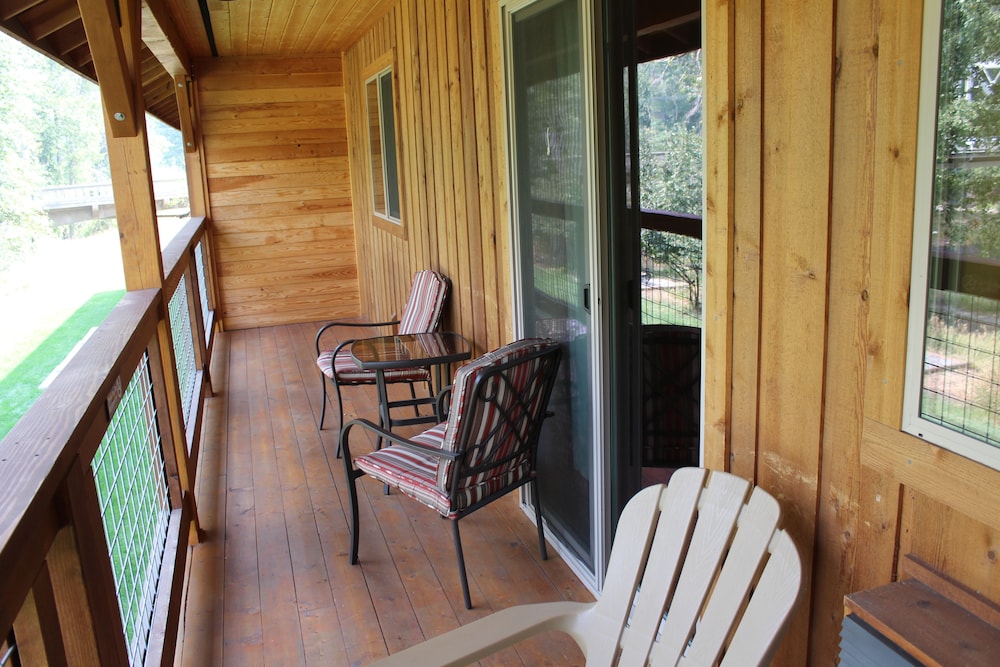 Deluxe Suite, 1 Bedroom, River View photo 3