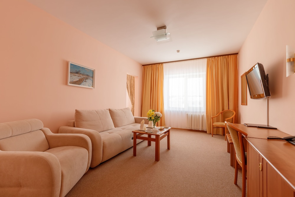 Junior Suite, 1 Bedroom, Courtyard View photo 1