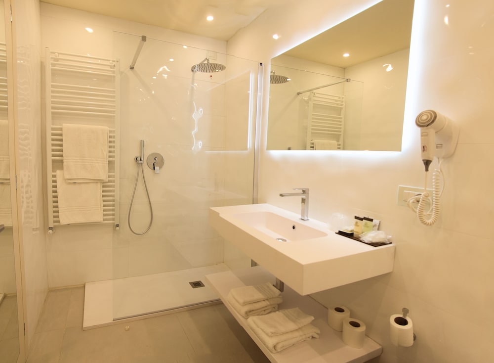 Double Room - Photo 42