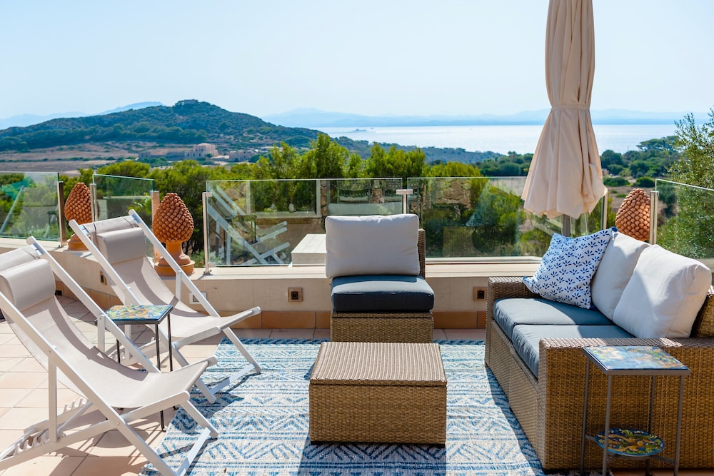 Deluxe Room, Terrace - Photo 10