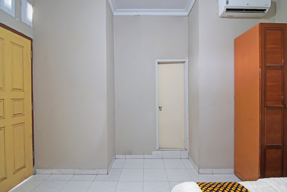 Basic Double Room photo 1