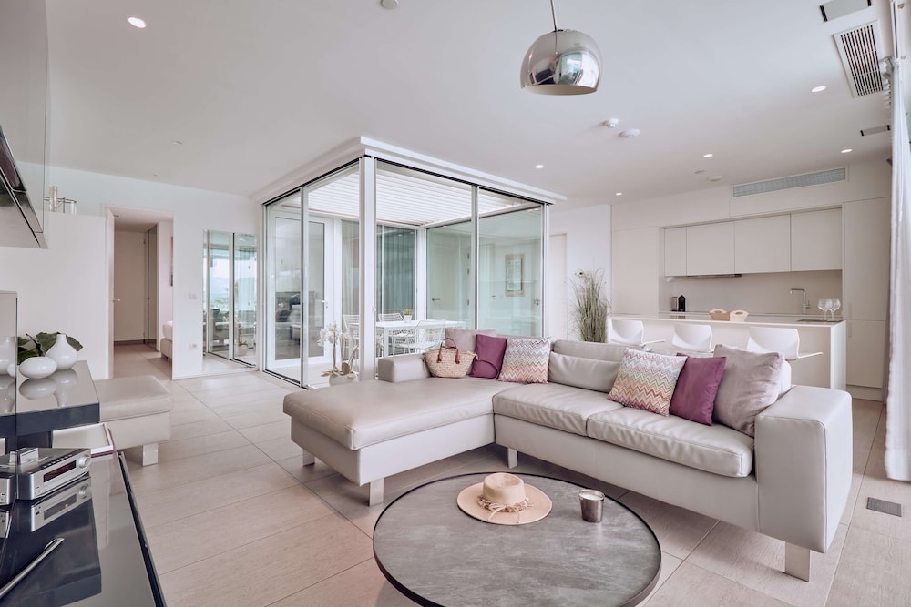 Suite, 1 Bedroom, Private Pool, Sea View (Divinity Rio)