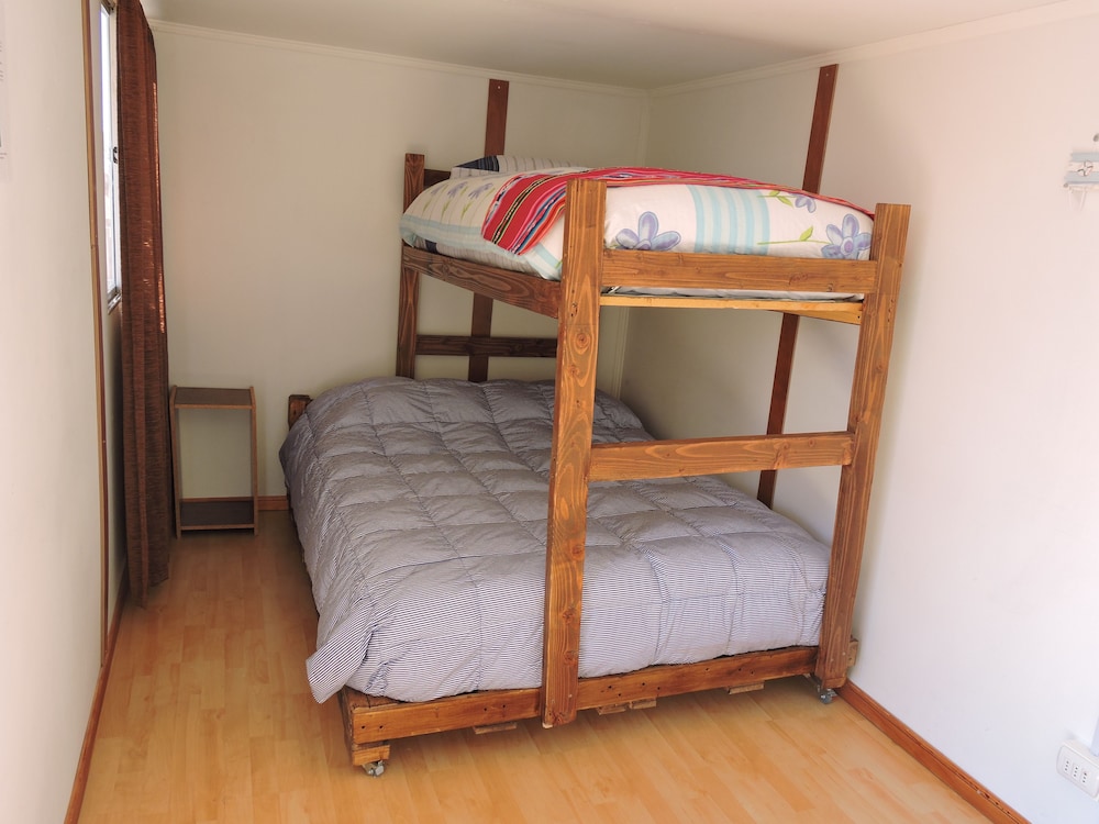 Triple Room, Multiple Beds photo 3