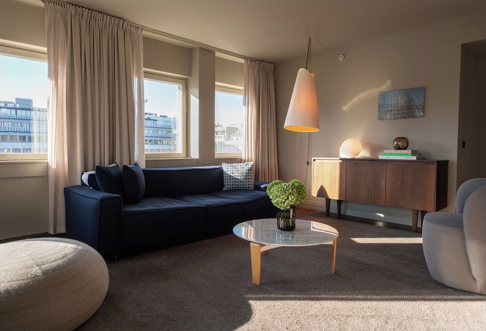 Suite (Panorama)