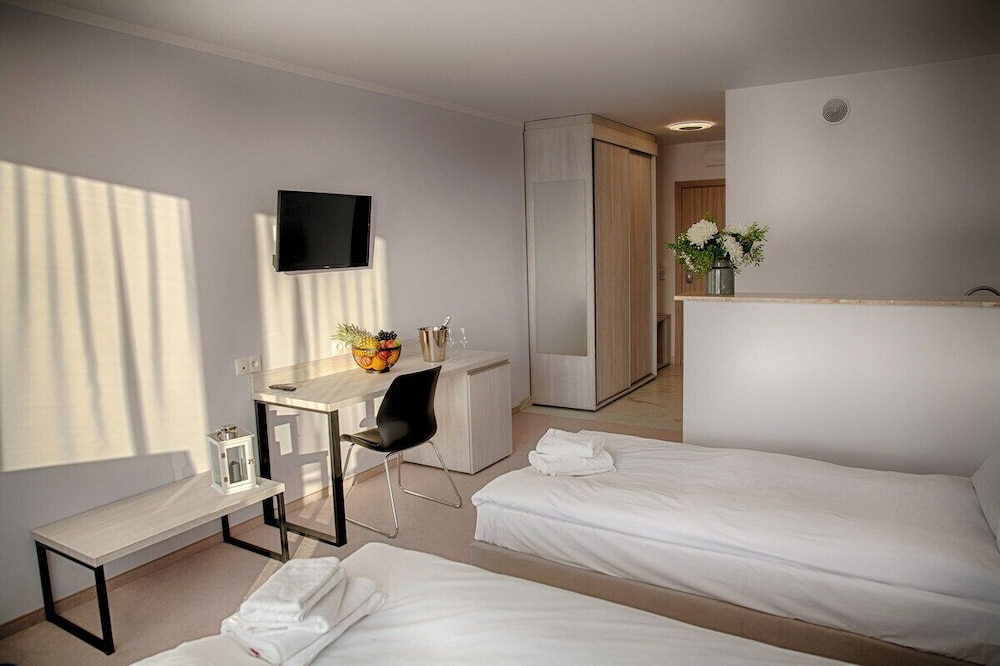 Comfort Room photo 2