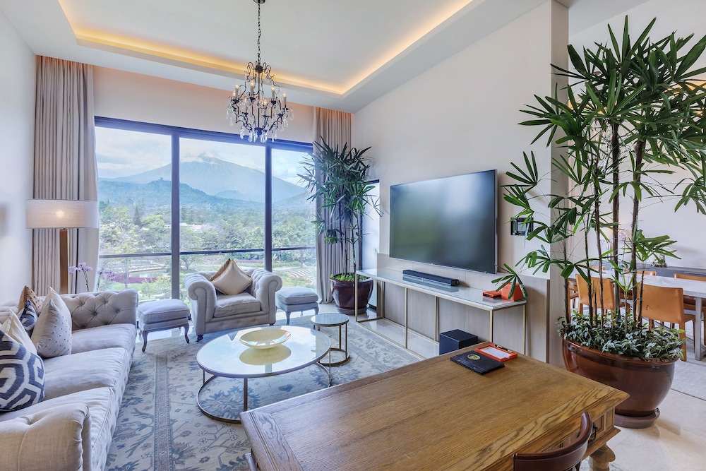 Presidential Suite (Red Level) photo 1